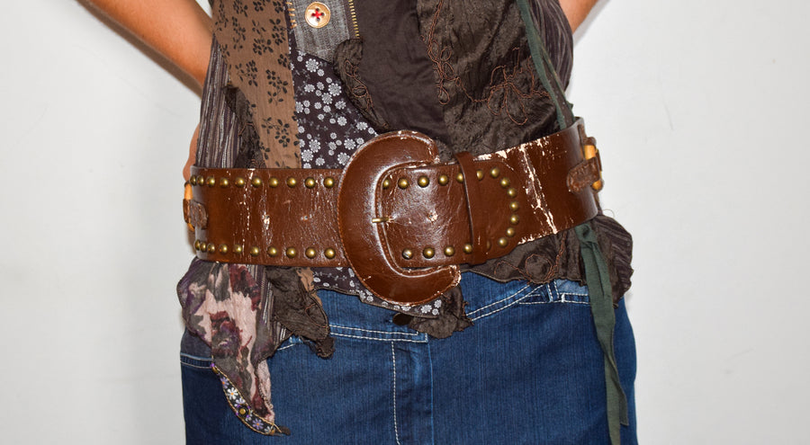 Brown crocodile thick belt
